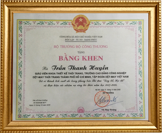 Chứng nhận học thiết kế thời trang chung nhan hoc thiet ke thoi trang